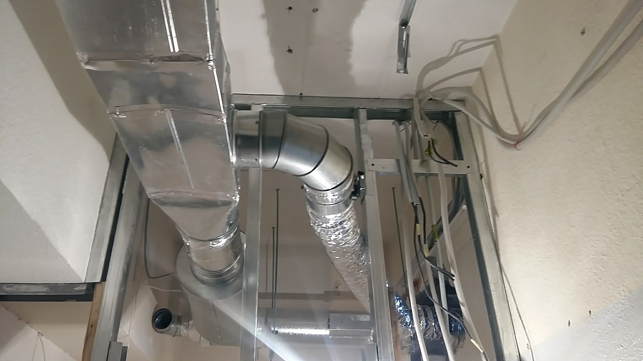 проектування вентиляції для автомийки проектування вентиляції для автомийки