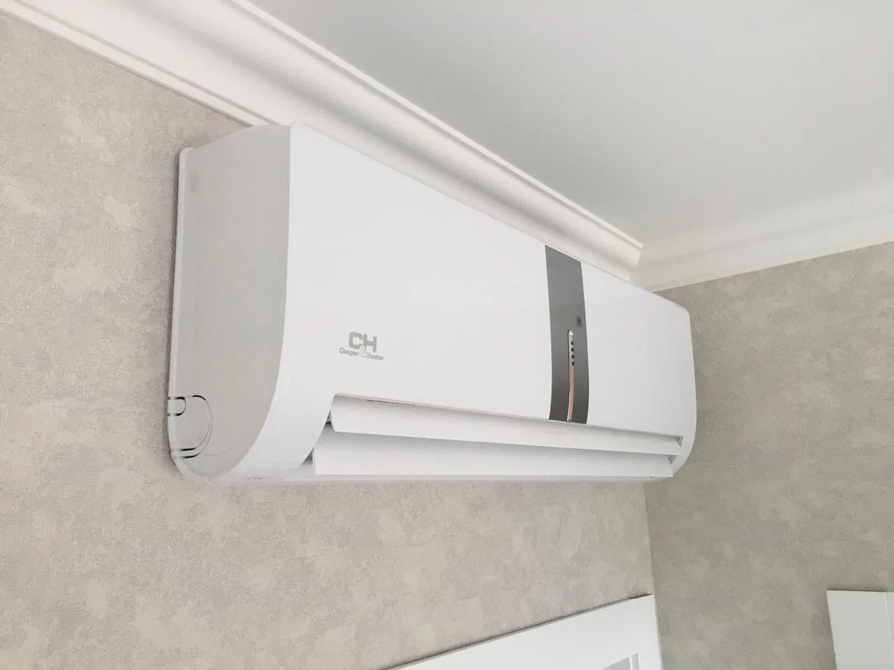 Установка внутреннего блока кондиционера Установка внутреннего блока кондиционера